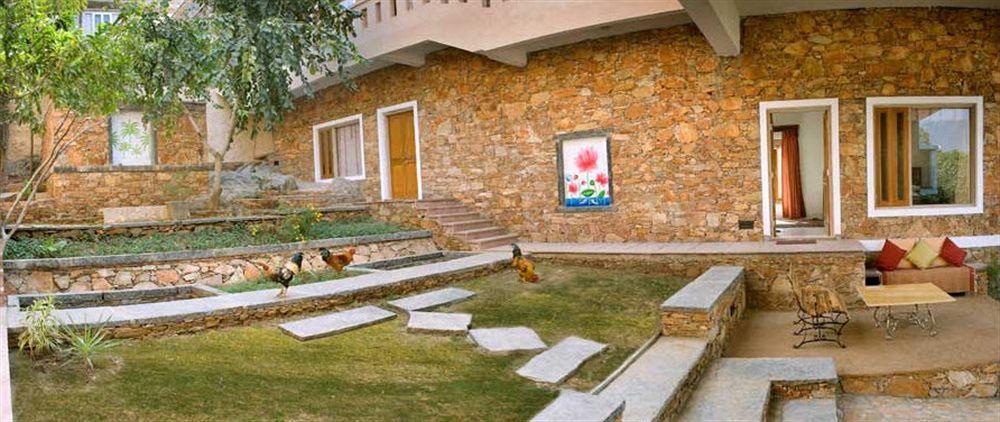 Hotel Devra Udaipur Esterno foto