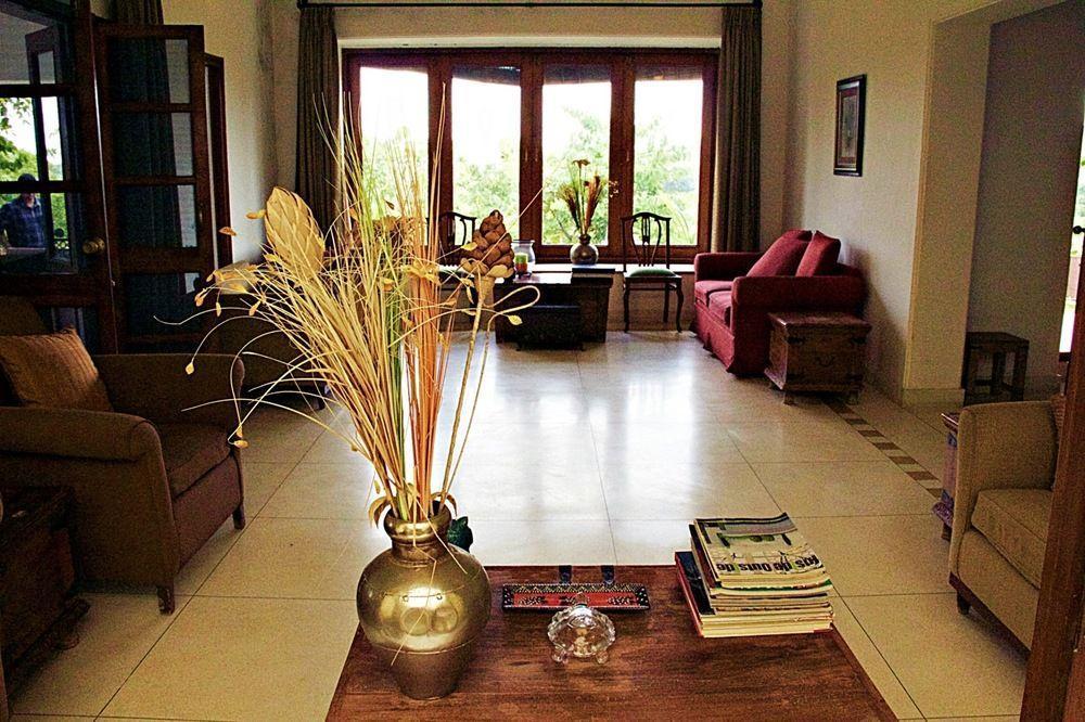 Hotel Devra Udaipur Esterno foto