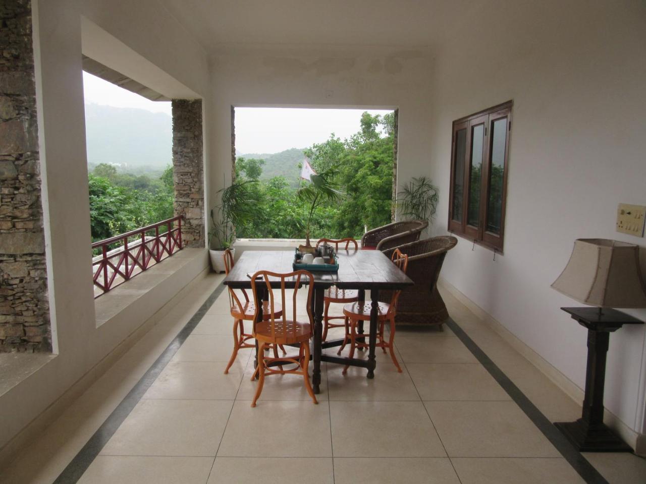 Hotel Devra Udaipur Esterno foto