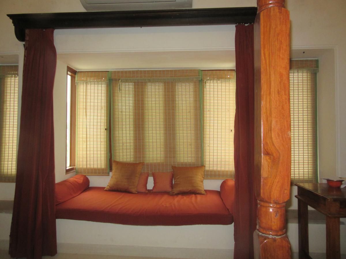 Hotel Devra Udaipur Esterno foto